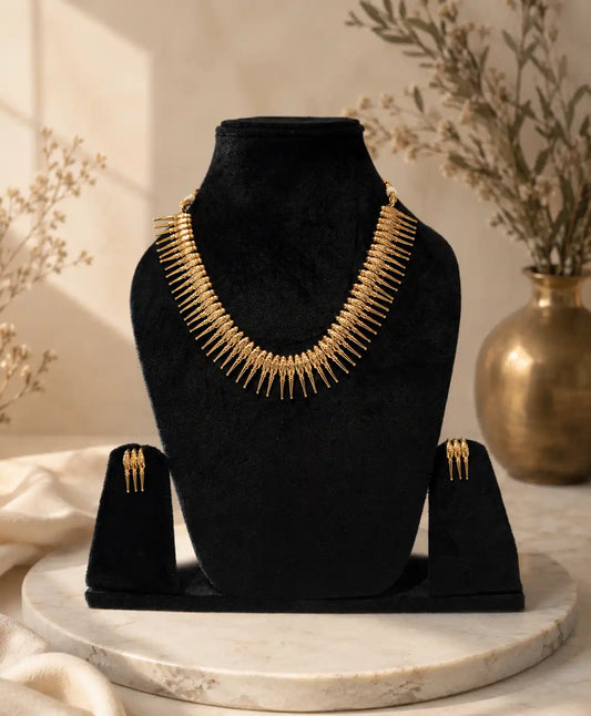 Regal Fringe Gold Necklace Set