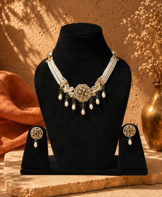 Aarohi Kundan Pearl Choker Set