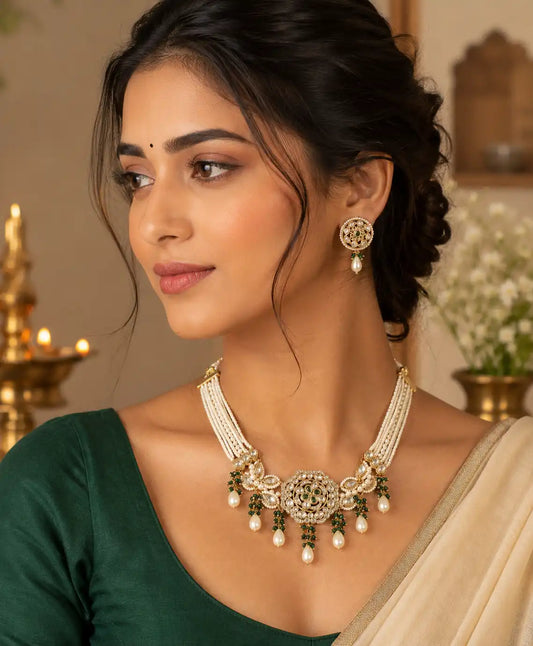 Aarohi Kundan Pearl Choker Set