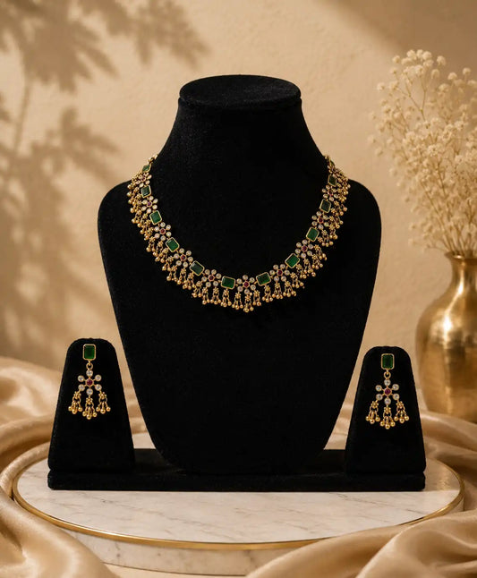 Emerald Royale Antique Gold Necklace Set